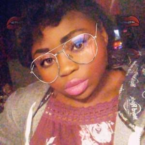 Meet your Posher, Cynthia